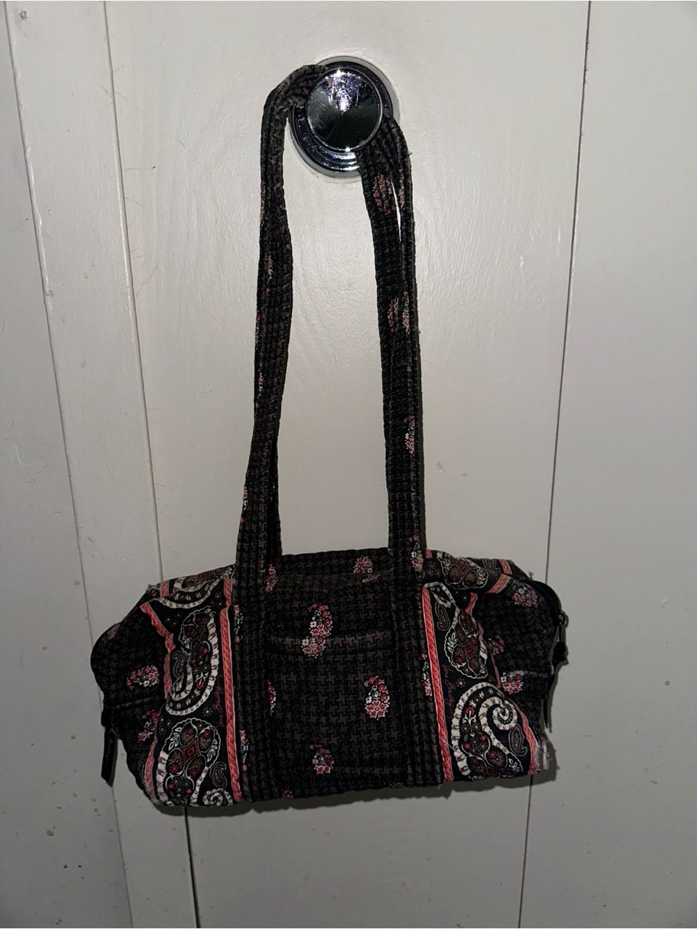 Vera Bradley Bag with inside stains handles are fair - Picture 2 of 8